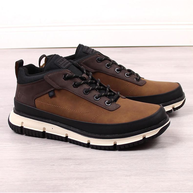 Sapatos masculinos castanhos altos confortáveis ​​Bugatti KK153232 preto 1