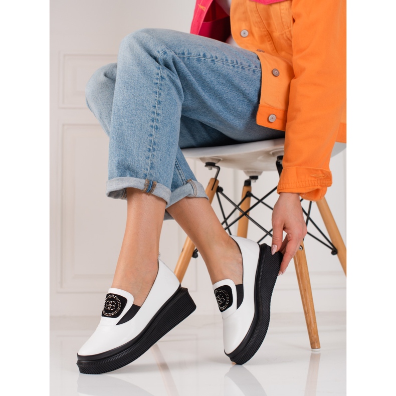 Sapatos Shelovet de couro para mulher branco 1