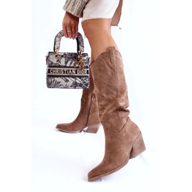 FB2 Botas Cowboy Femininas de Camurça Marrom Alaina bege 3 FB2 Botas Cowboy Femininas de Camurça Marrom Alaina bege 3