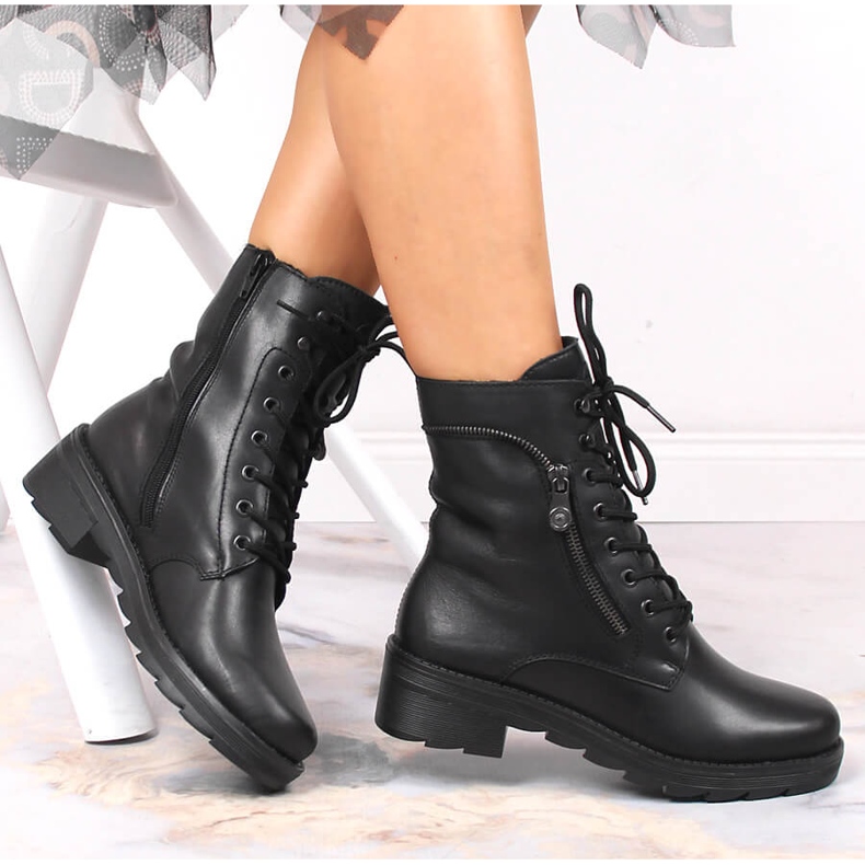 Botas de couro femininas confortáveis ​​com isolamento preto Rieker X0500-00 1