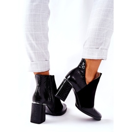 Botas de couro femininas com salto preto 3