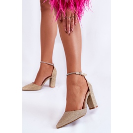 PS1 Sapatos brilhantes de salto alto com strass dourados 2