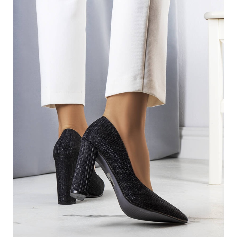 PA1 Bombas pretas no post Theiss preto 1