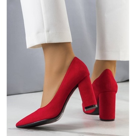 PA1 Bombas vermelhas no post Melvil vermelho 1