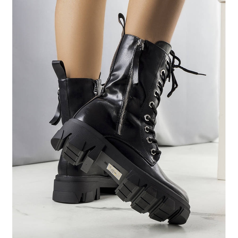 BM Botas isolantes pretas Artamo preto 1