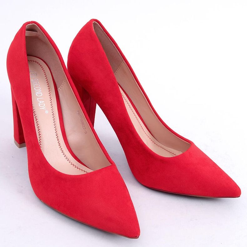Bombas no poste Scully Red vermelho 1 Bombas no poste Scully Red vermelho 1