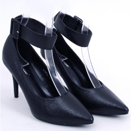 Salto alto feminino metalizado Claire Black preto 1