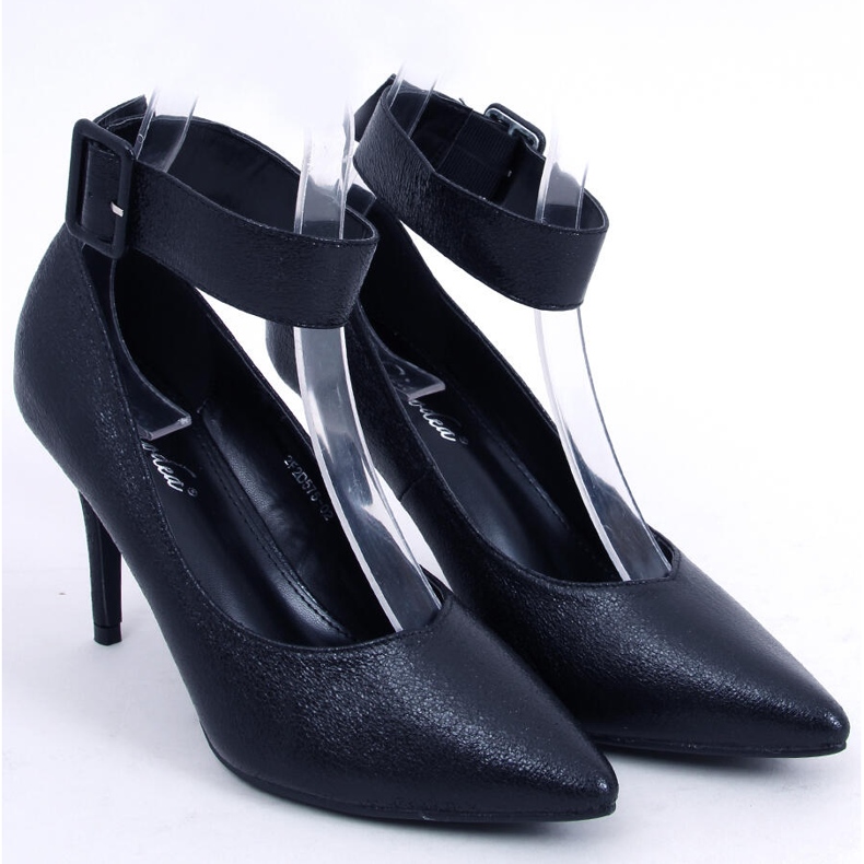 Salto alto feminino metalizado Claire Black preto 1