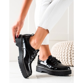 Sapatos pretos VINCEZA 2