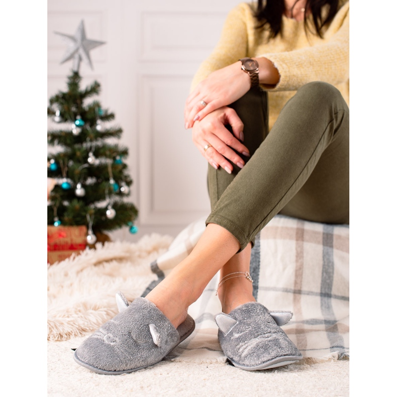 Evento chinelos com orelhas cinza 1