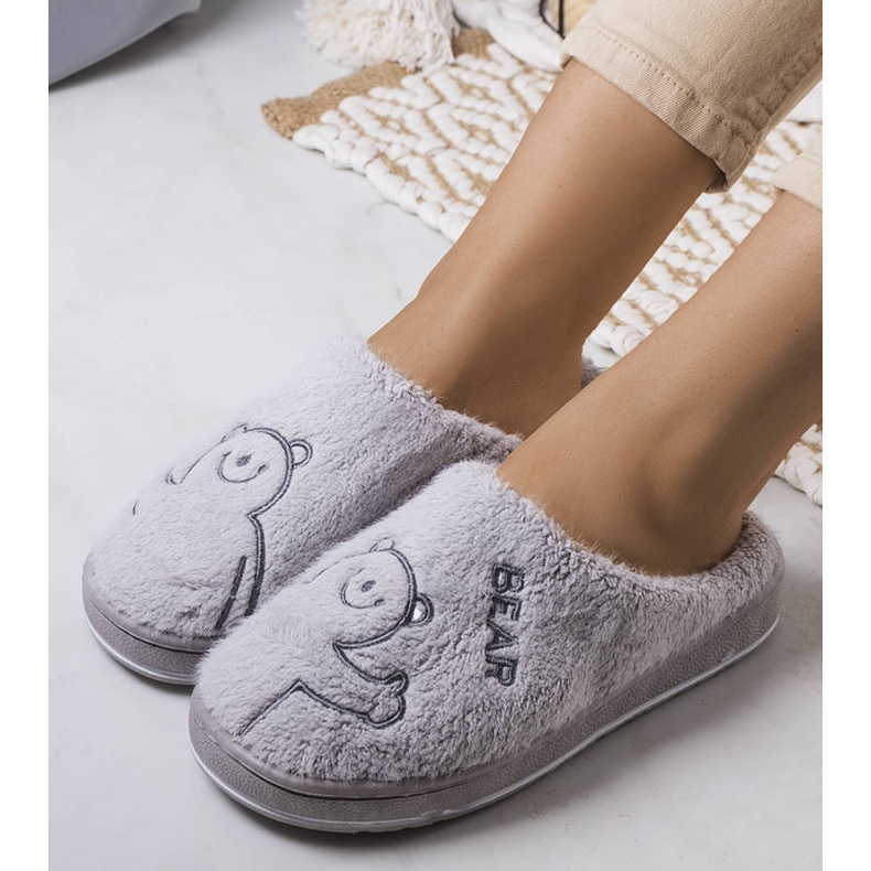 BM Pantufas macias cinza Smile Bear 1