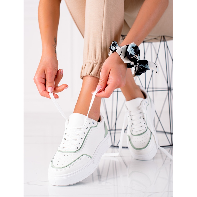 SHELOVET Tênis com inserção verde branco 1 SHELOVET Tênis com inserção verde branco 1