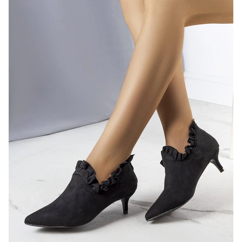 Sapatilha preta com cabedal Gavri preto 2