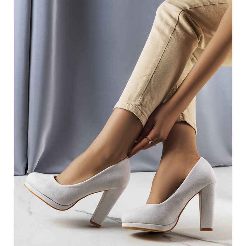 BM Sapatos de salto cinza da Fardi 1