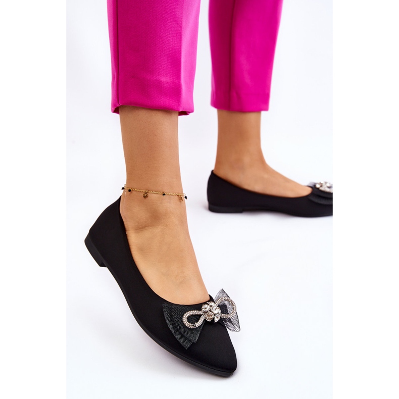 PS1 Bailarinas femininas pontiagudas com laço decorativo preto luminoso 2
