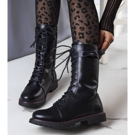 PA1 Botas isoladas pretas, Corbi preto 1