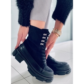 BM Botas Kinney Black com cadarço preto 1