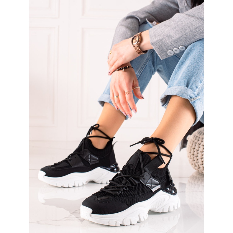 TRENDI Tênis da moda com cadarço preto 1 TRENDI Tênis da moda com cadarço preto 1