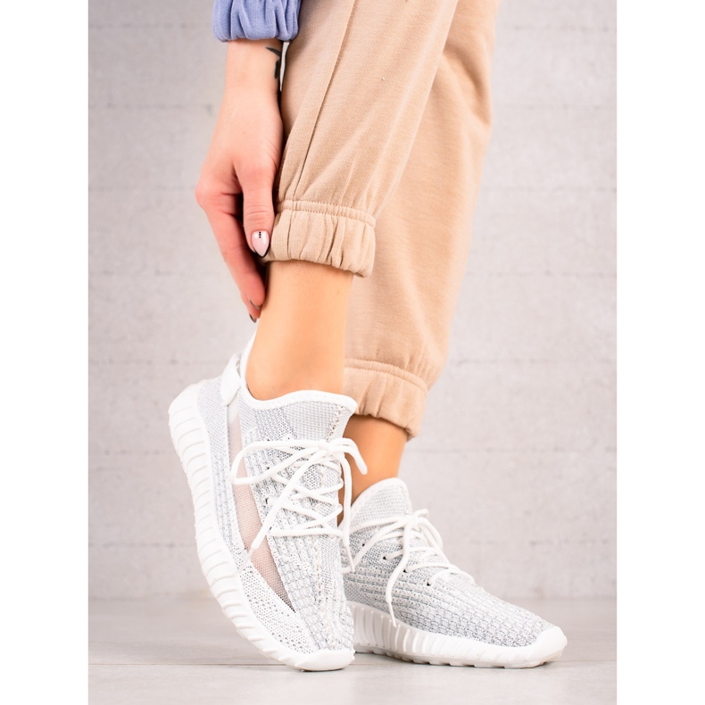 TRENDI Sapatos esportivos com malha branco 1