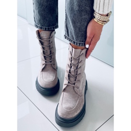Bota Roisin Khaki de camurça com cadarço bege 1 Bota Roisin Khaki de camurça com cadarço bege 1