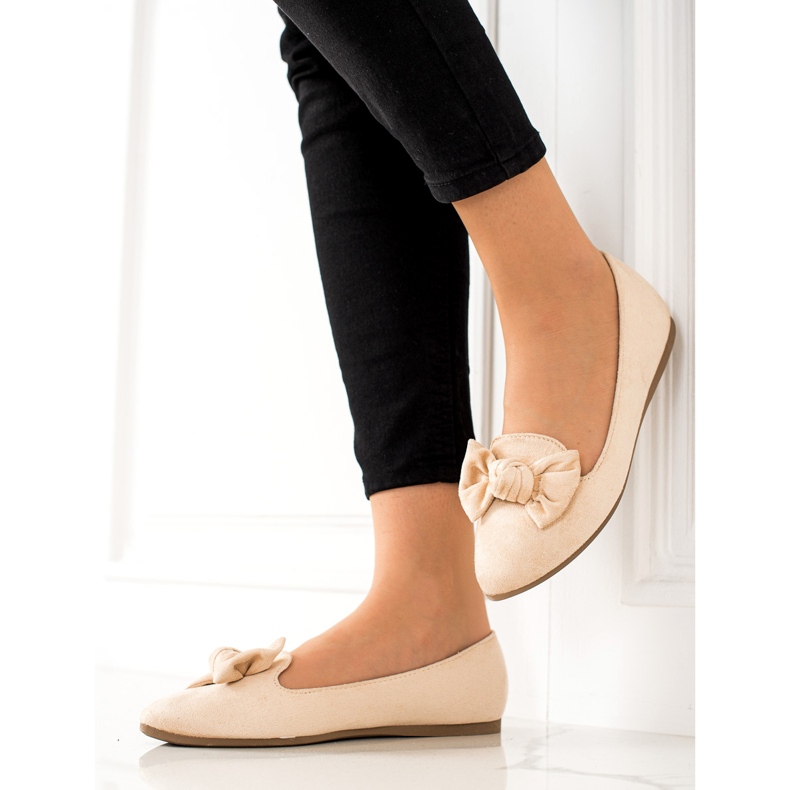 W. Potocki Bailarinas com laço Potocki bege 1