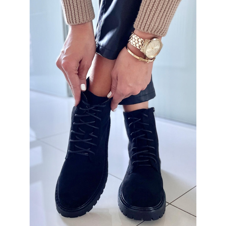 PA1 Gaten Bota preta de camurça com cadarço preto 2