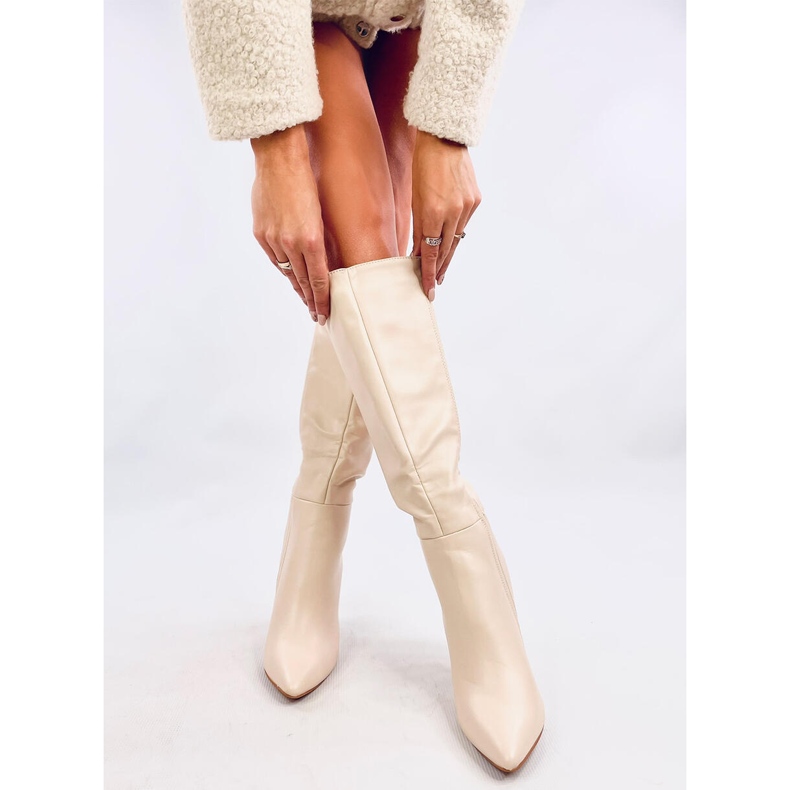 Salto alto clássico Tiffany Bege 1