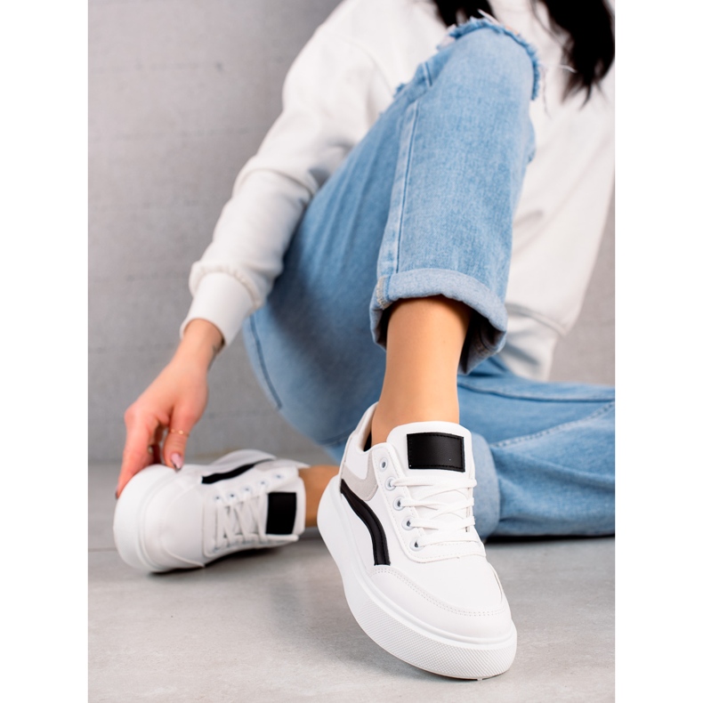 Weide Sapatos casuais na plataforma branco 2