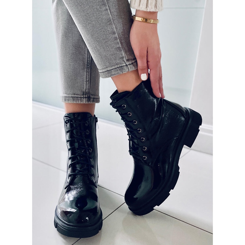 PA1 Botas lacadas com cadarço por Neil Black preto 1