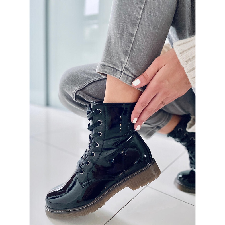 PA1 Botas Martensiaki lacada Mike Black Patent Pu preto 1