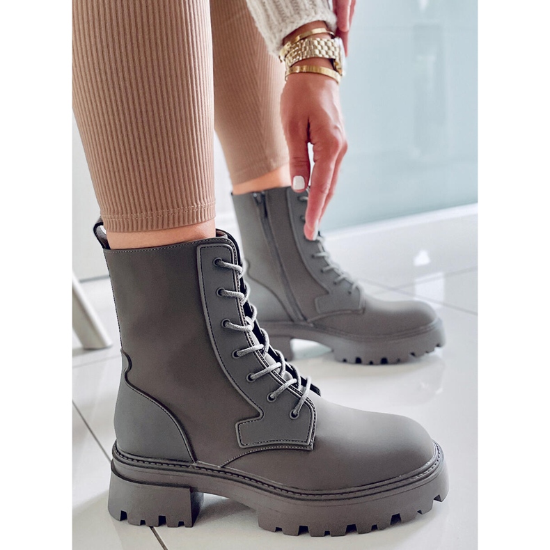 PA1 Bota Tamar Verde com cadarço 2