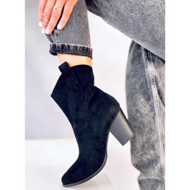 BM Bota caubói com recortes Douglas Black preto 1 BM Bota caubói com recortes Douglas Black preto 1