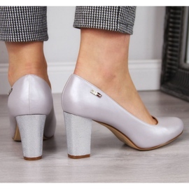 Bombas em um poste prata perolado Sergio Leone 2