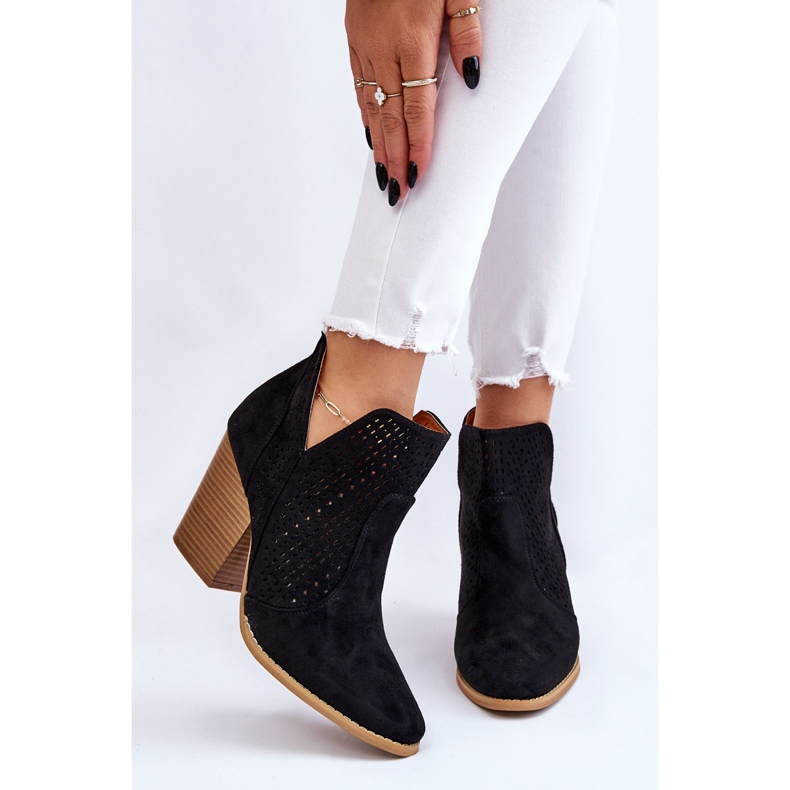 PM1 Botas femininas de salto alto em camurça perfurada tons pretos 1