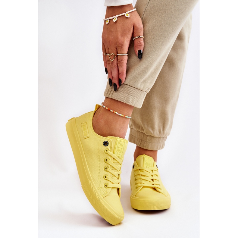 Tênis feminino clássico baixo Big Star LL274026 amarelo 2