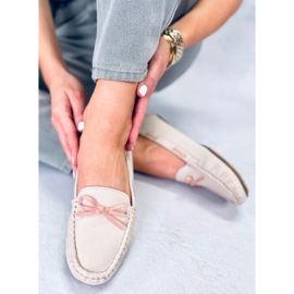 Mocassins clássicos de mulher Kamila Beige bege 1