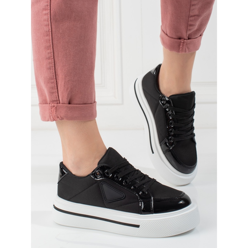 Sapatos desportivos de plataforma pretos Shelovet de mulher 2