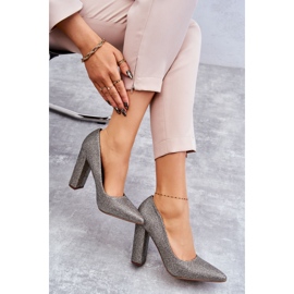 PA1 Bombas brilhantes em um salto prateado Elmira prata 4