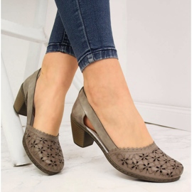 Sapatos femininos de couro vazados bege Rieker 40986 1