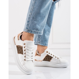 Tênis esportivo plataforma branco Shelovet 1