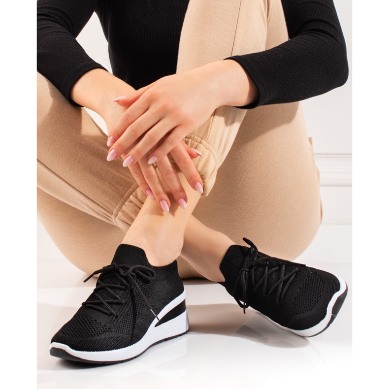 Tênis esportivo feminino Shelovet com cunha preto 1