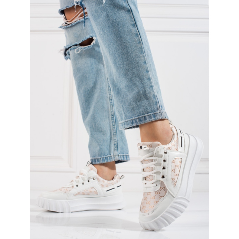 Tênis esportivo feminino Shelovet branco com sola grossa bege dourado 1