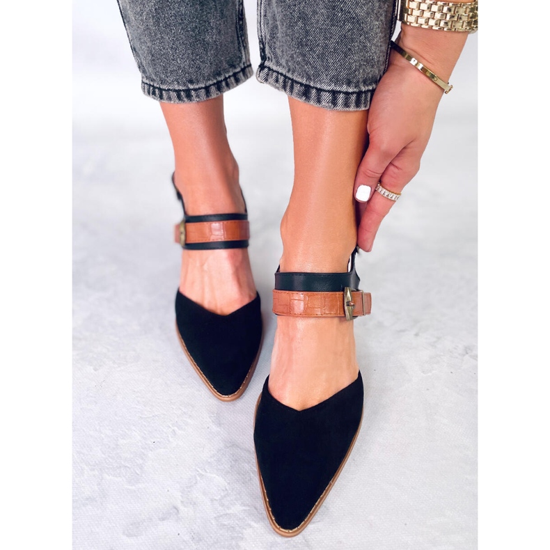 BM Sapatos de salto aberto pretos Chiatti 1