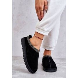 Camurcedores de camurça feminina com pêlo e bordado preto 2