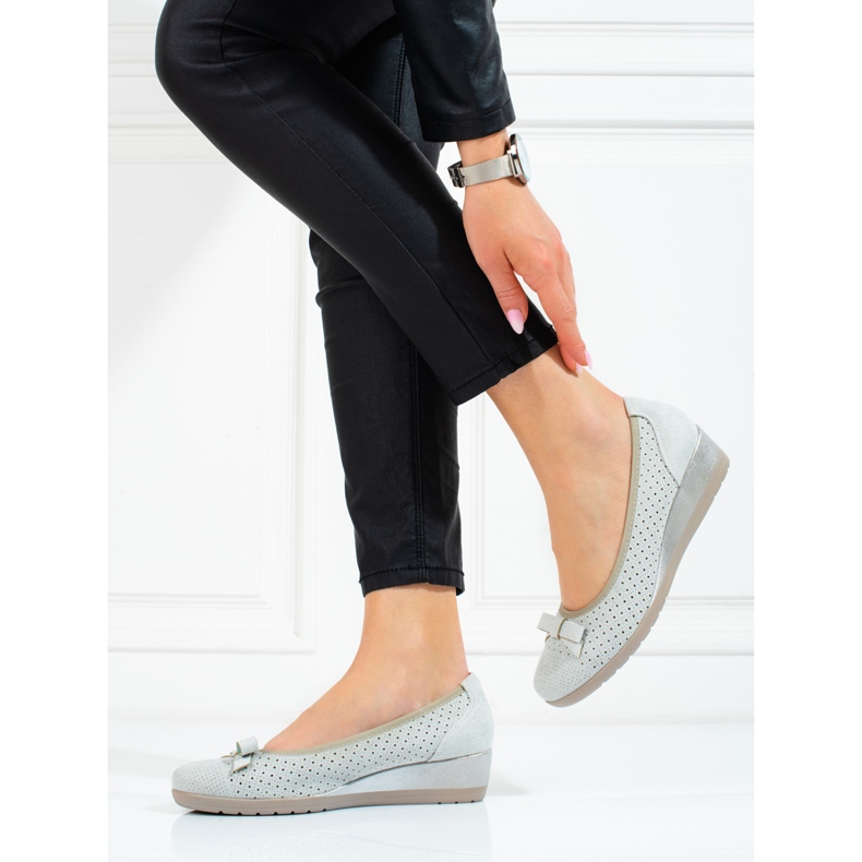 W. Potocki Sapatos de salto baixo para mulher Potocki openwork cinza 2 W. Potocki Sapatos de salto baixo para mulher Potocki openwork cinza 2