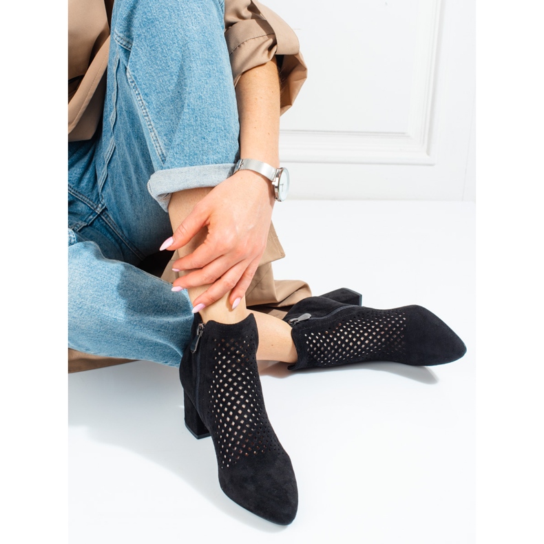 Botas femininas vazadas de salto baixo Vinceza preto 2