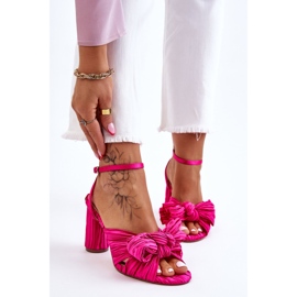 Sandálias da moda com arcos de grama alta fúcsia rosa 1