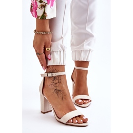 PS1 Sandálias clássicas de camurça Amina bege claro marrom 1