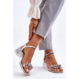 S.Barski Sandália Feminina de Salto Baixo com Enfeites Prata Benicio 2