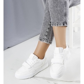 BM Ténis brancos de mulher Ollie 1